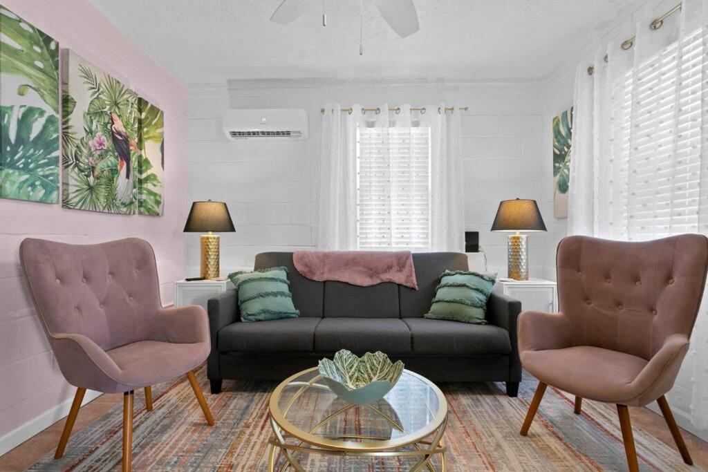 The Pink Oasis Waterfront 1 Bed Apt Tampa Exterior foto